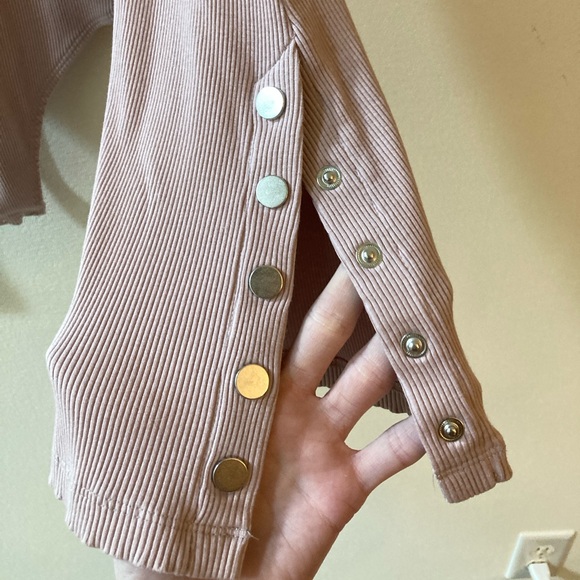 Express Ribbed Bodysuit Snap Bell Sleeves Pink Size Small - Picture 6 of 7